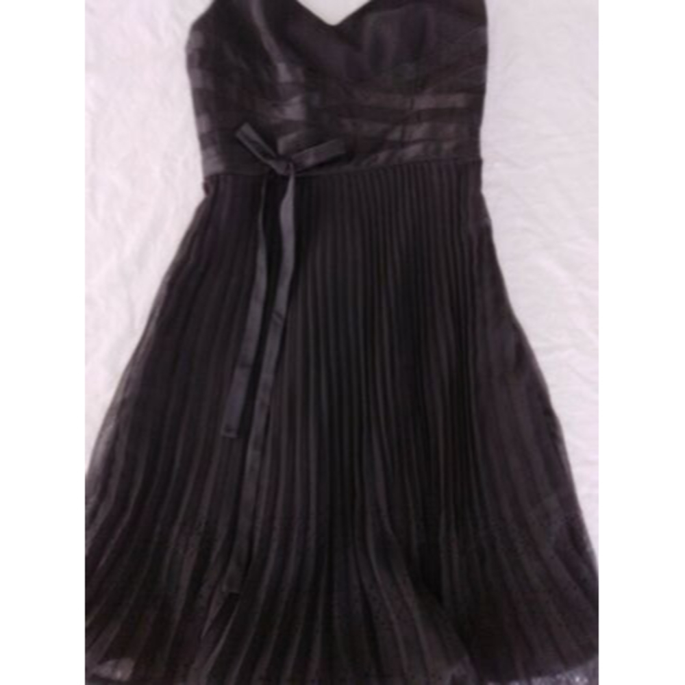 Kay Unger New York Black Halter Dress Pleated Laser Cut Size 2 - Picture 10 of 12